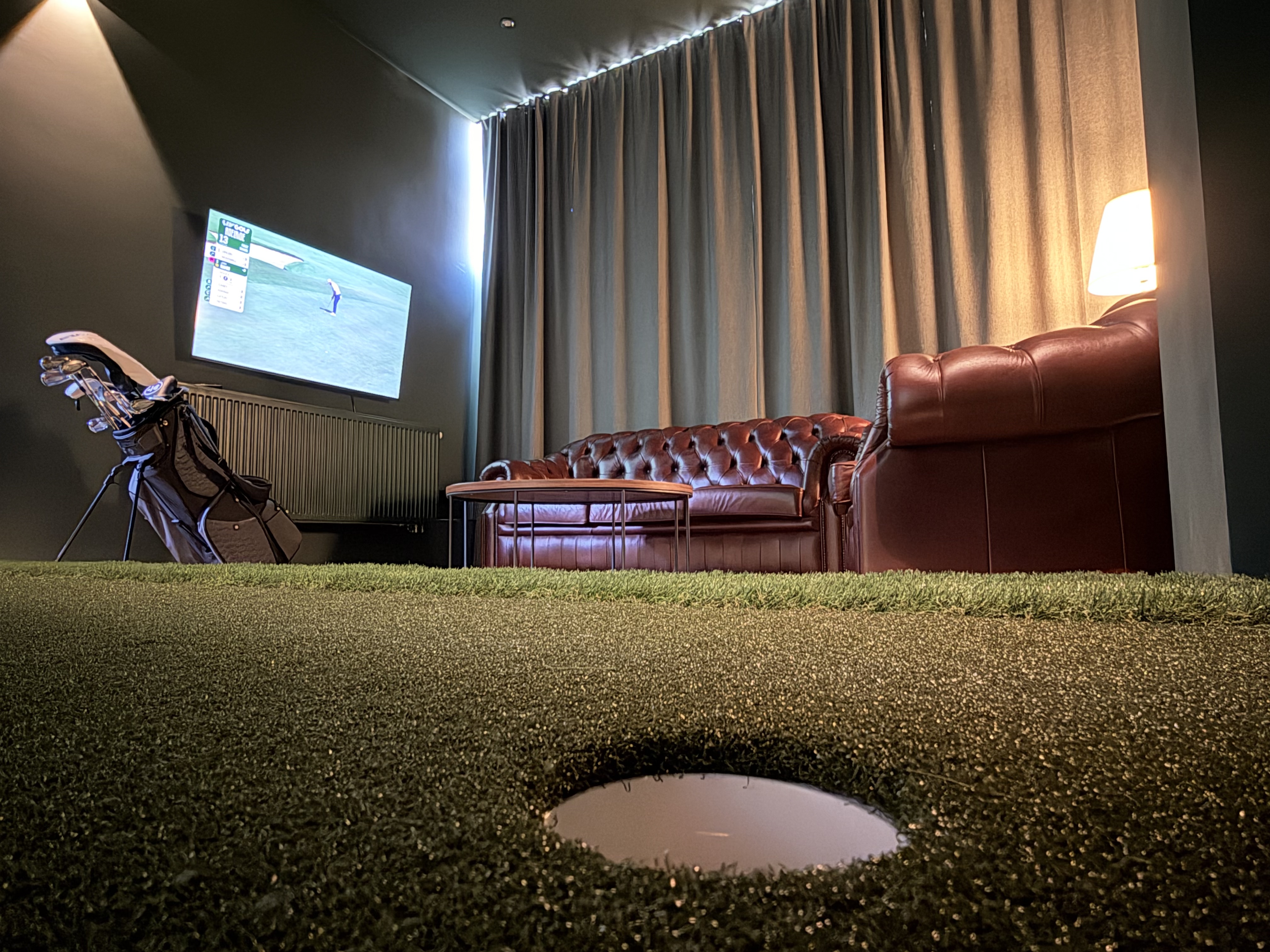 Interijer GolfSim.hr golf simulator centra u Zagrebu